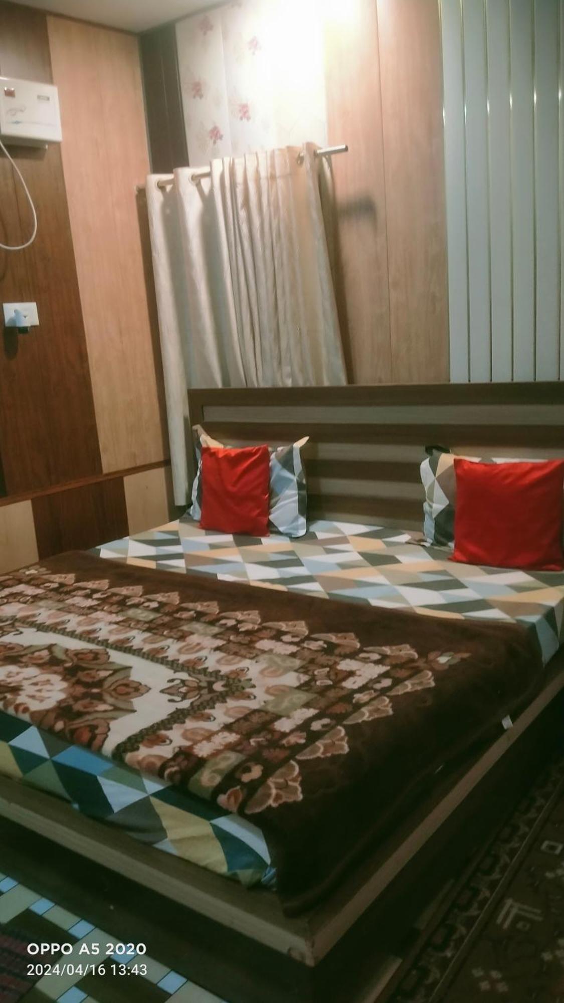 Shree Ram Guest House Near Ram Mandir Ayodhya Esterno foto